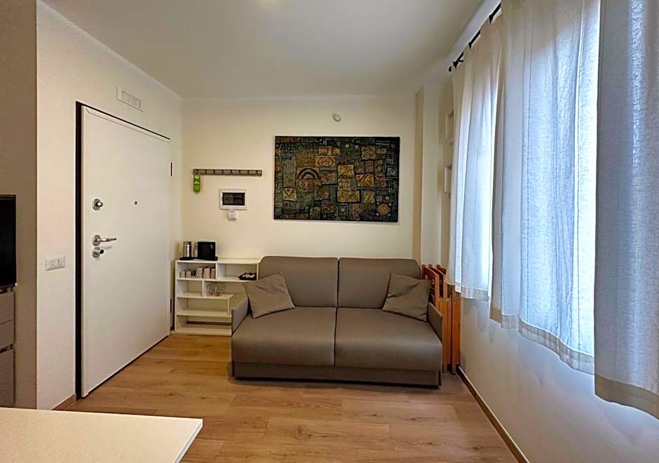 Extravaganza Room and Suite Apartment City Center