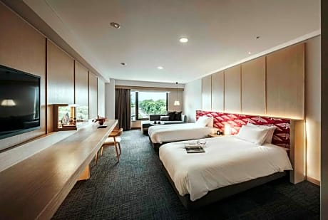 Premium Twin Room - Non-Smoking