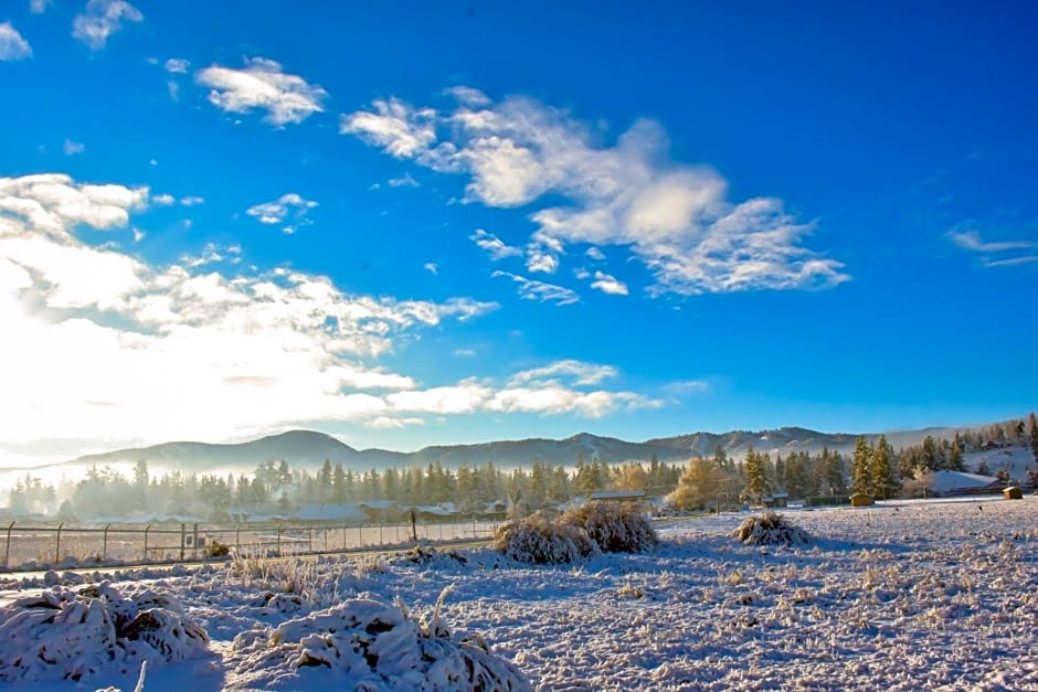 Embers Lodge & Cabins
