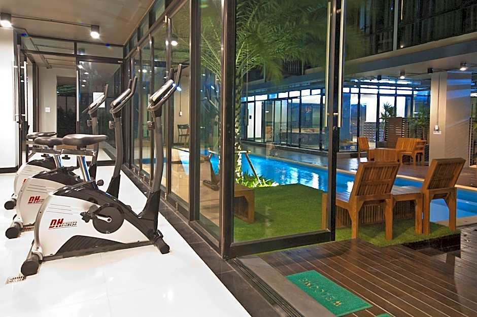 Grand Marina Hotel