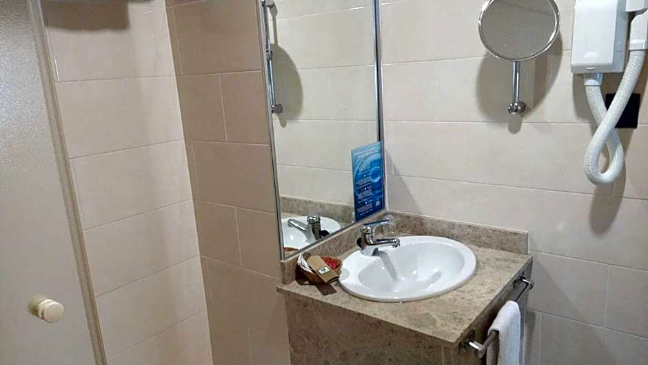 Hotel Ebora by Vivere Stays