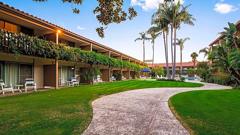 Best Western Plus Pepper Tree Inn