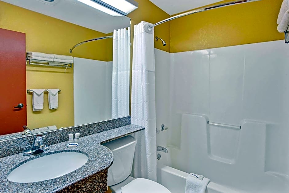 Microtel Inn & Suites by Wyndham Gatlinburg