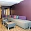 BLVD Hotel and Studios Universal-Hollywood, an Ascend Collection Hotel