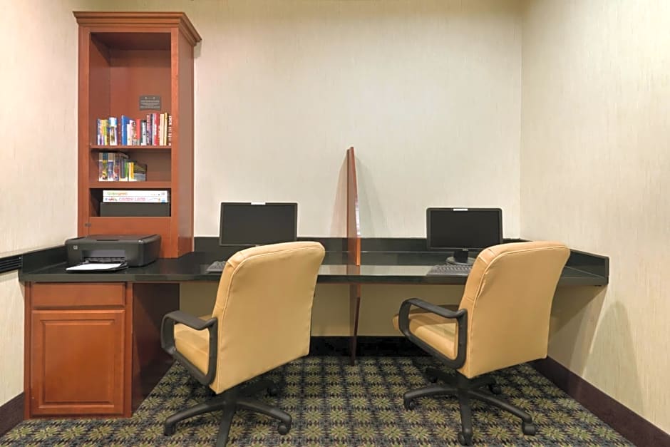Staybridge Suites Tucson Airport, an IHG Hotel
