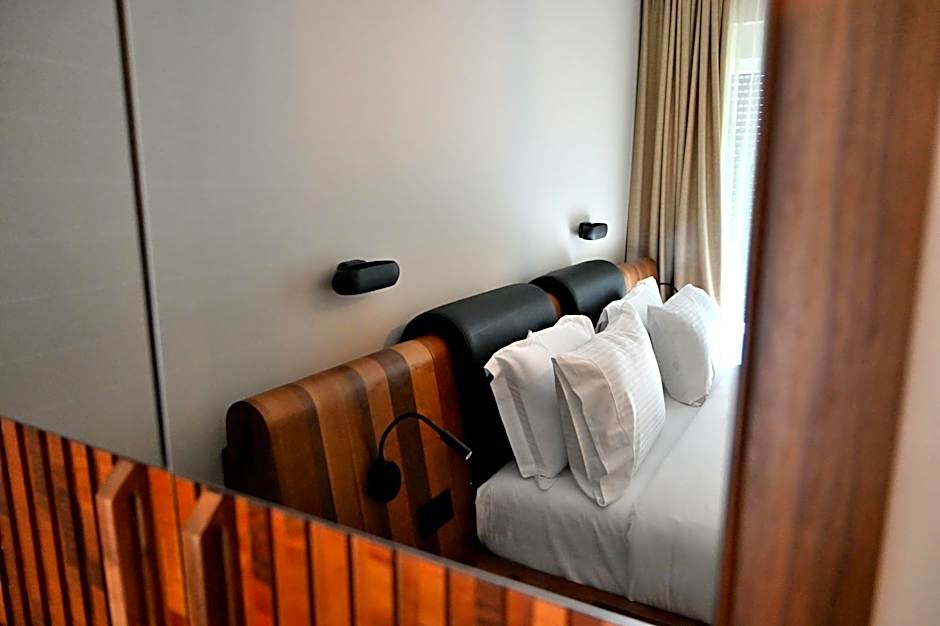 Photo 1 of 21 of Superior Apartment
