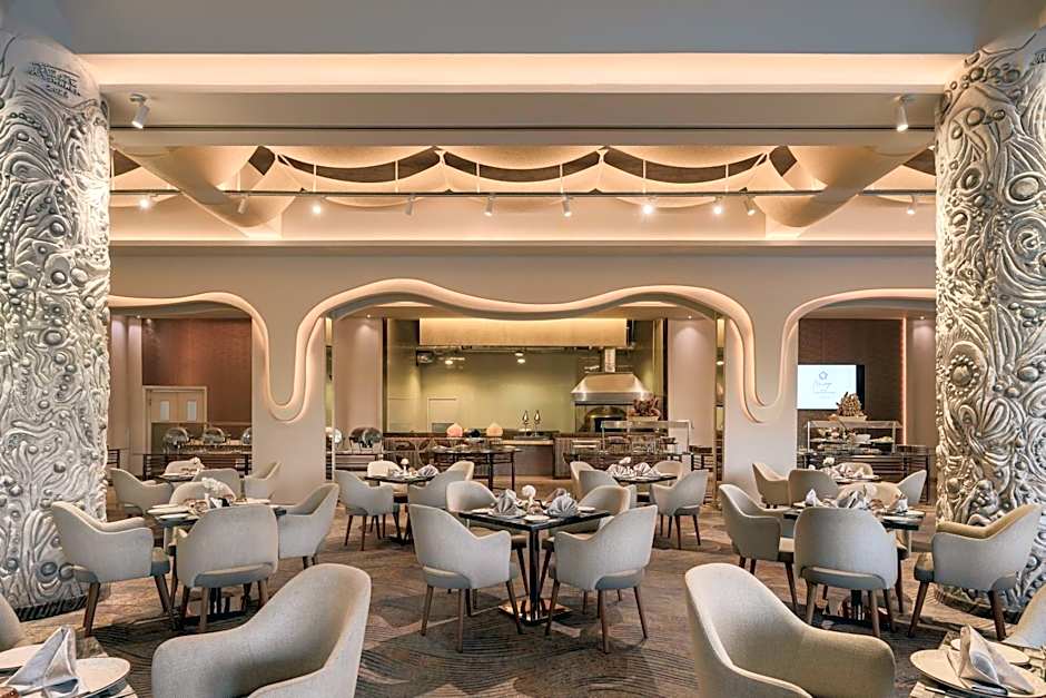 Crowne Plaza Alexandria Mirage by IHG