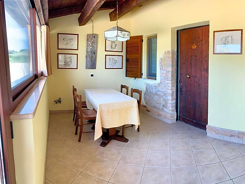 Chiaraluce Country House