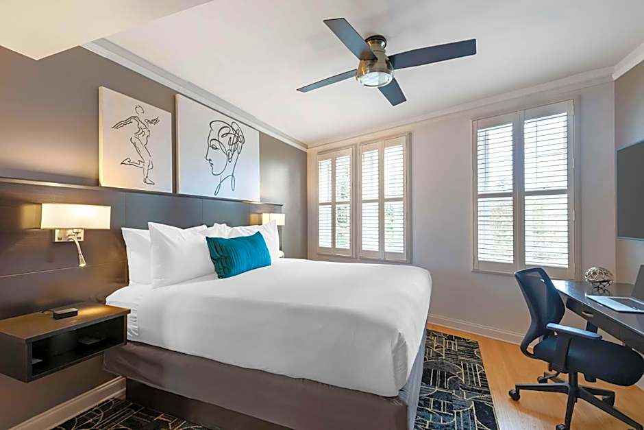 Best Western Plus Hawthorne Terrace Hotel