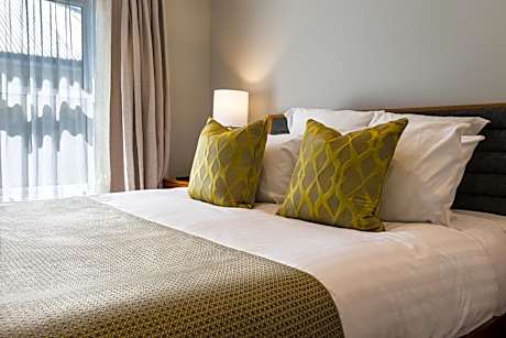 Cottage Deluxe Suite