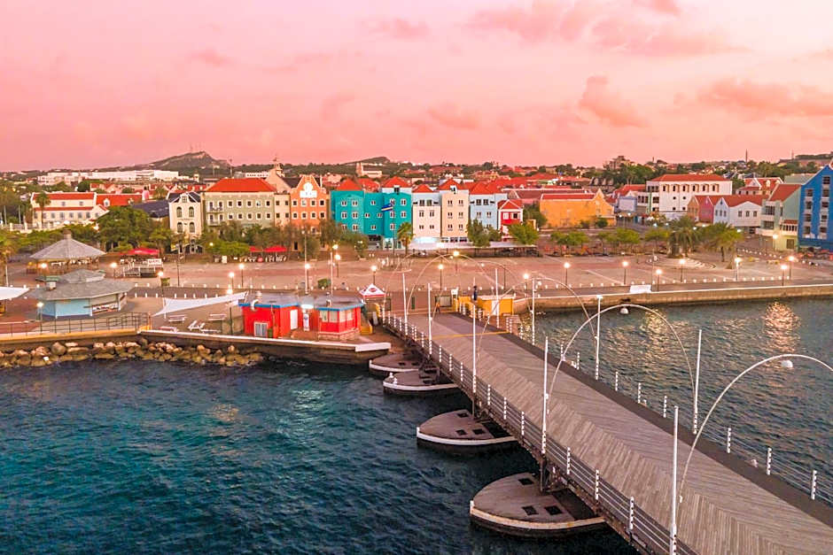 Brion City Hotel BW Signature Collection