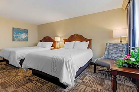 Queen Room with Two Queen Beds and Pool View - First Floor/Non-Smoking