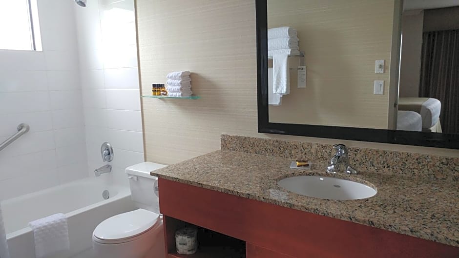 Best Western Plus Rose City Suites