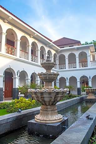 Daroessalam Syariah Heritage Hotel