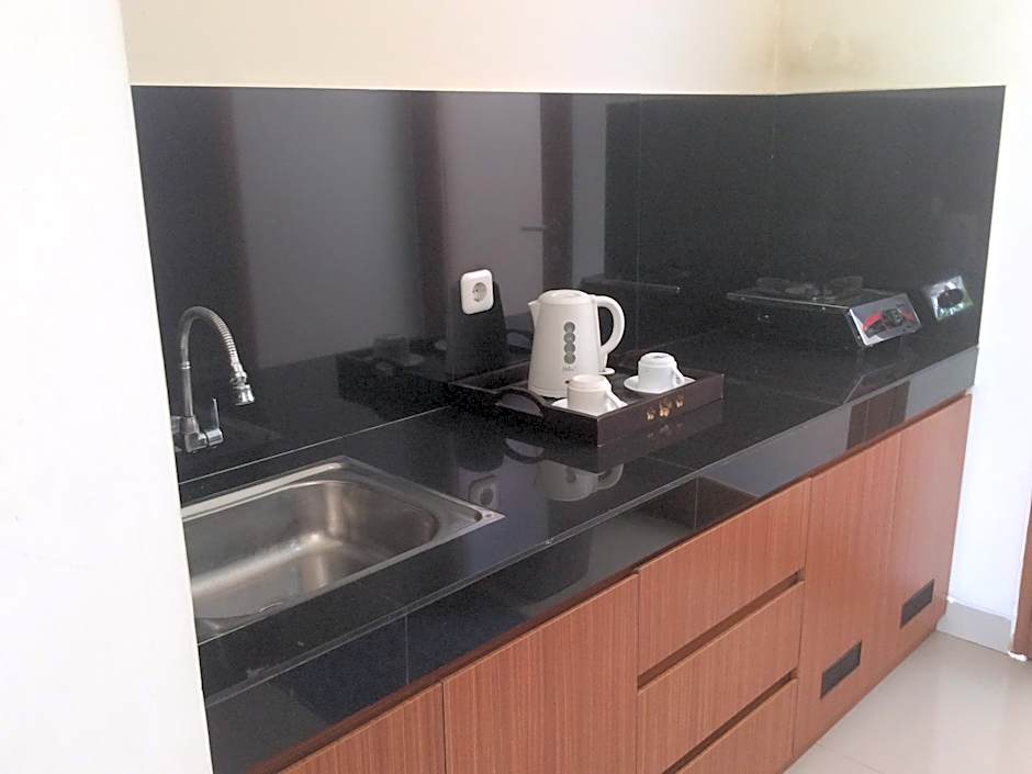 Ayu Love and Harmony Guest House