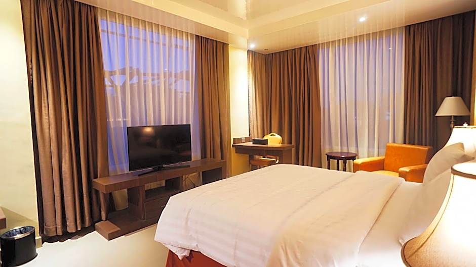 Portola Grand Arabia Hotel