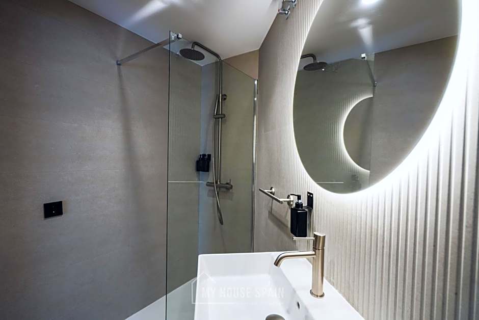 Hotel Central by MyHouseSpain