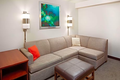 Two Double Beds (with sofa bed)