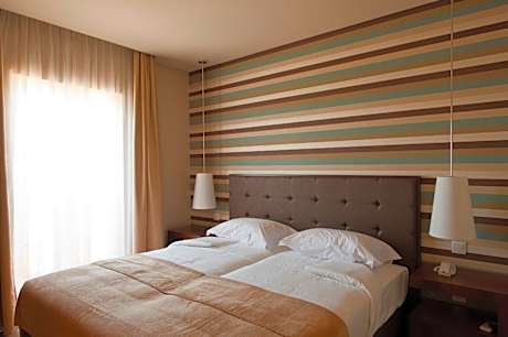 Family Room (4 Adults)