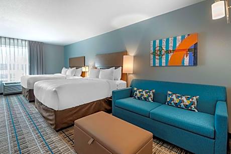 Queen Suite with Two Queen Beds - Non-Smoking