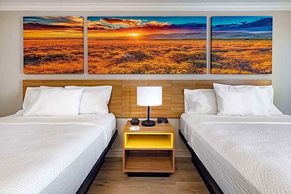 Days Inn by Wyndham Del Rio