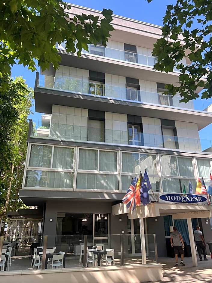 Hotel Modenese