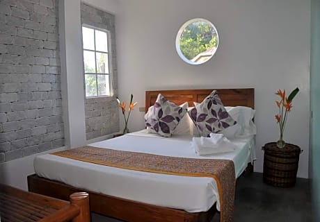 Stone Creek House