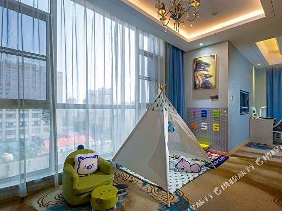 Tiangang Xiyue Hotel (Ningbo Yinzhou Wanda Plaza Zhejiang Pharmaceutical Vocational University )