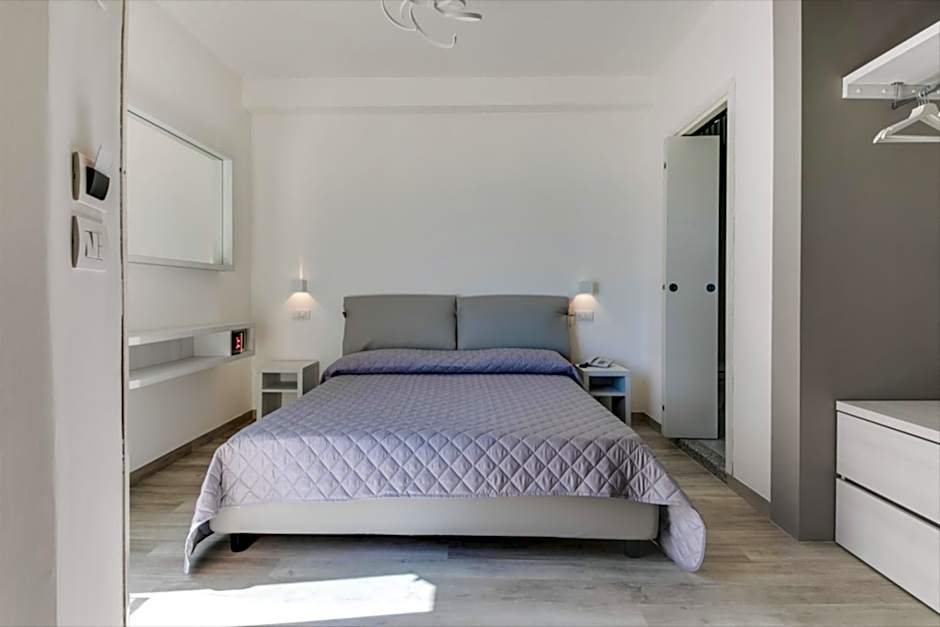 MARITTIMO Riccione - Hotel Clipper FRONTE MARE