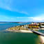 Broadwater Shores Waterfront Apartments