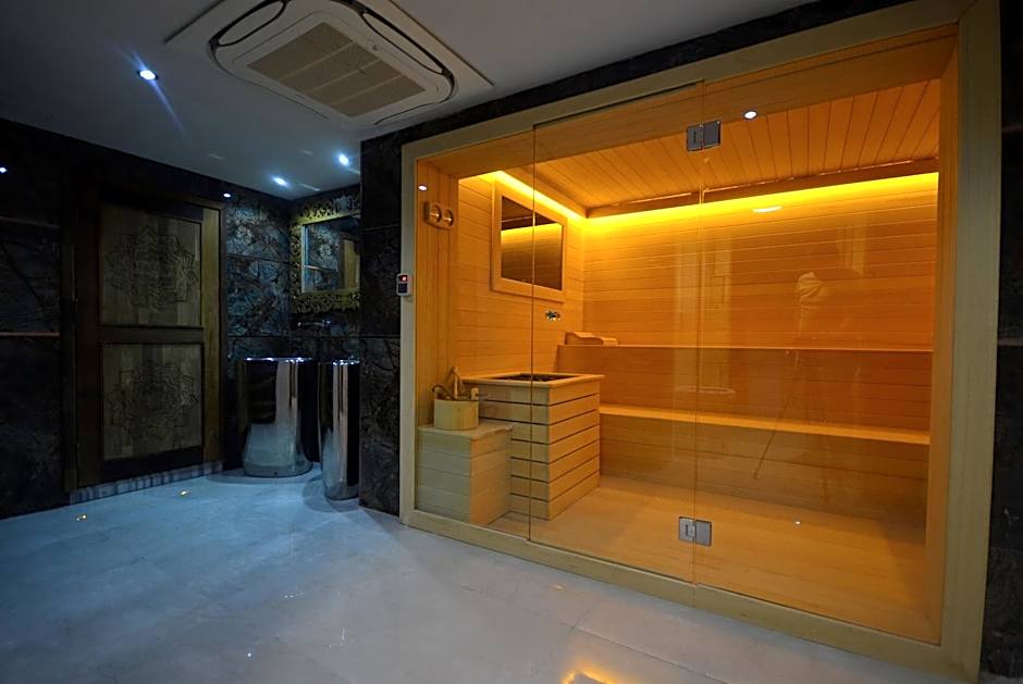 Ferush Boutique Hotel