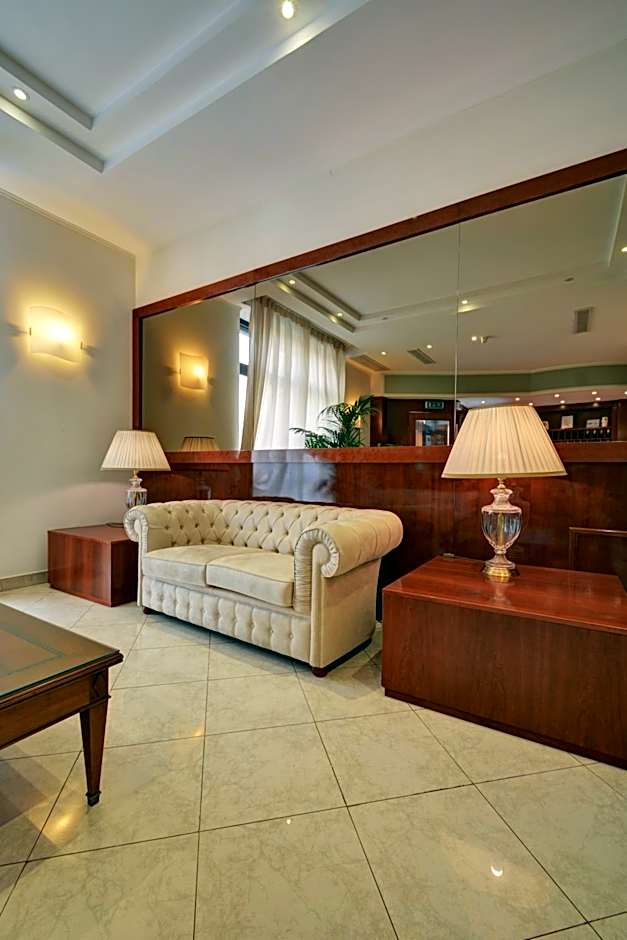 Astor Hotel