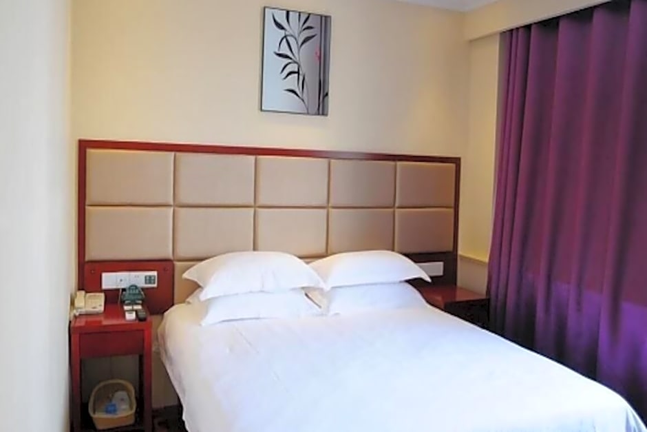 GreenTree Inn Shandong Dezhou Qihe County Party Committee Qilu Street Express Hotel