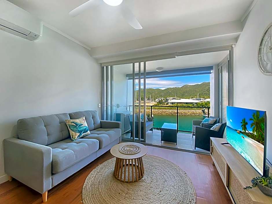 Blue on Blue Studio Room 1222