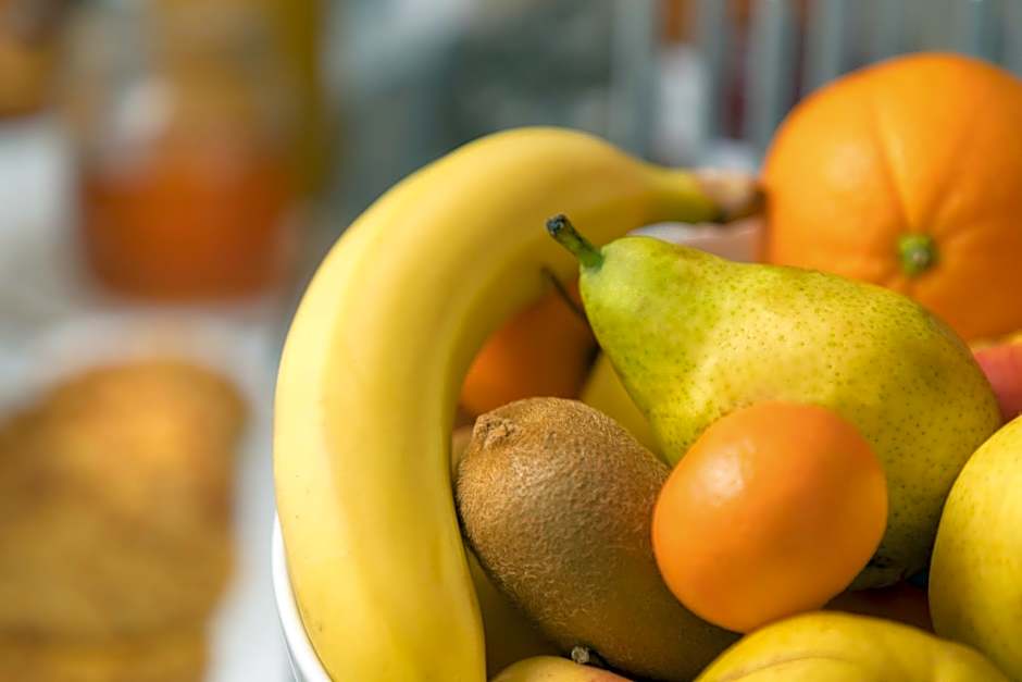 Libertel Canal Saint Martin