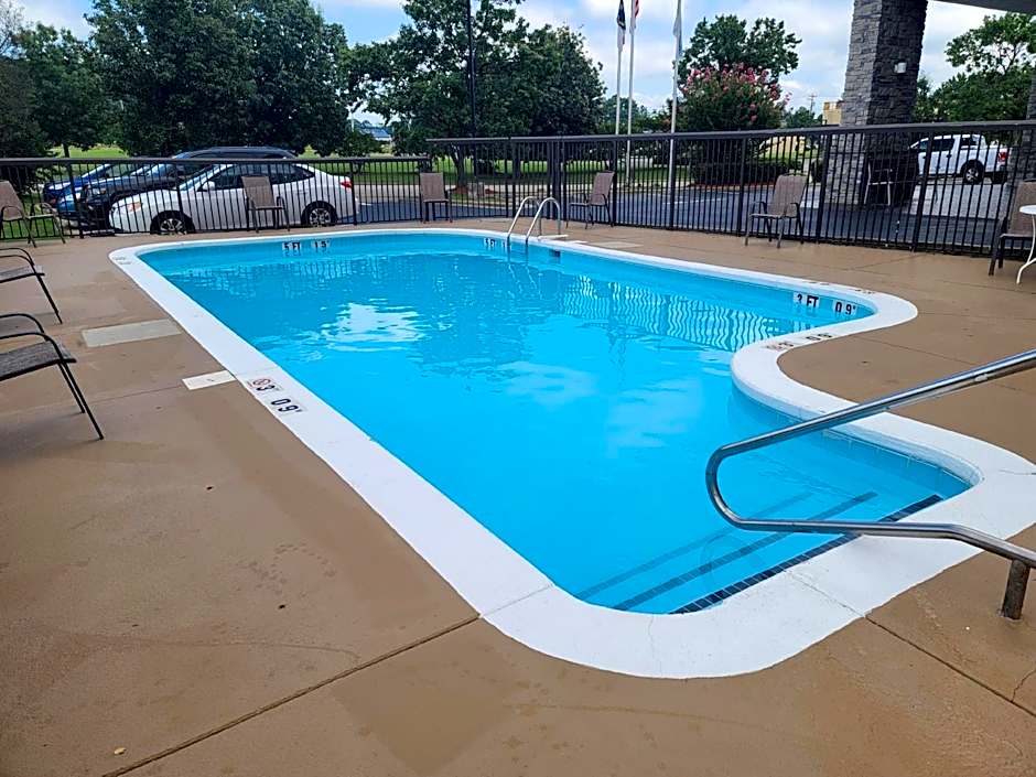 Holiday Inn Express & Suites Wilson-Downtown By IHG