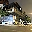 Regal Inn & Suites New York LaGuardia Hotel