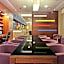 Hampton By Hilton Warsaw Airport