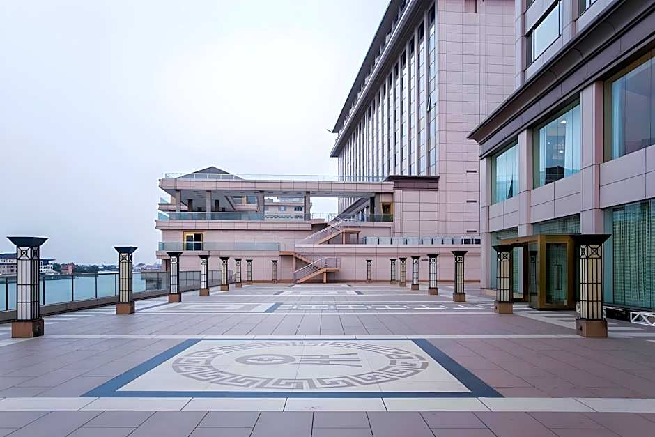 Lagos Oriental Hotel