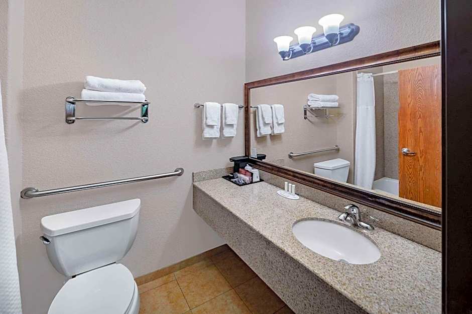 Baymont by Wyndham Cuero