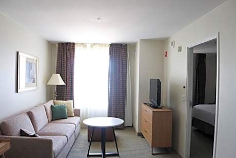 Two-Bedroom Queen Room - Mobility Accessible with Roll-In Shower