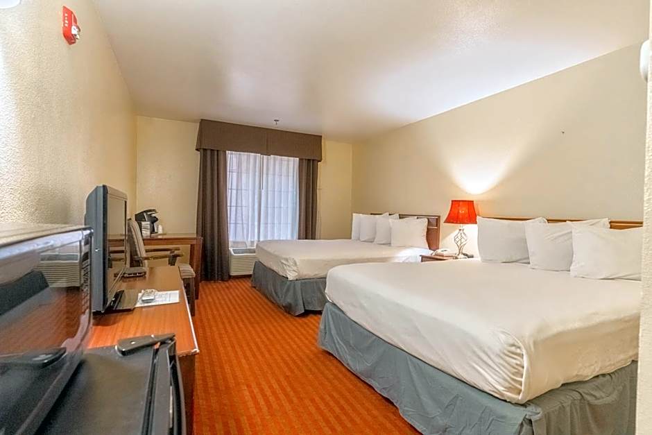 The Monarch Inn in Mariposa