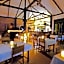 Thanakha Inle Hotel