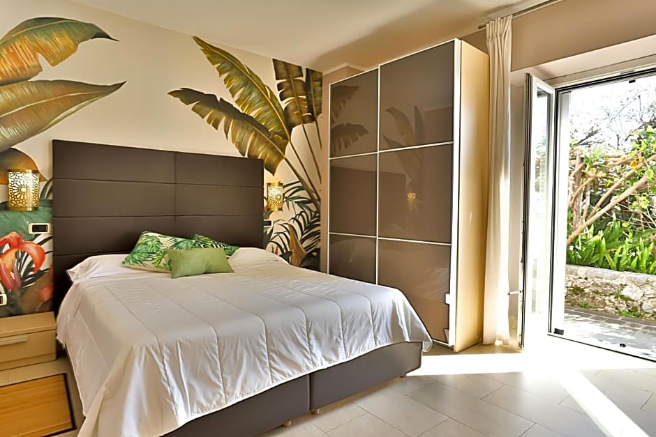 Villa Santa Maria - Luxury Sea View Rooms