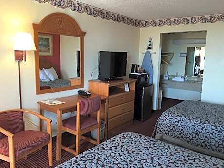 Deluxe Double Room with Two Double Beds - Non-Smoking