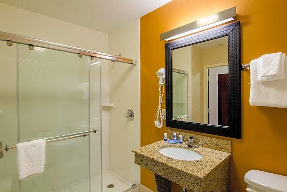 Fairfield Inn & Suites by Marriott Potomac Mills Woodbridge