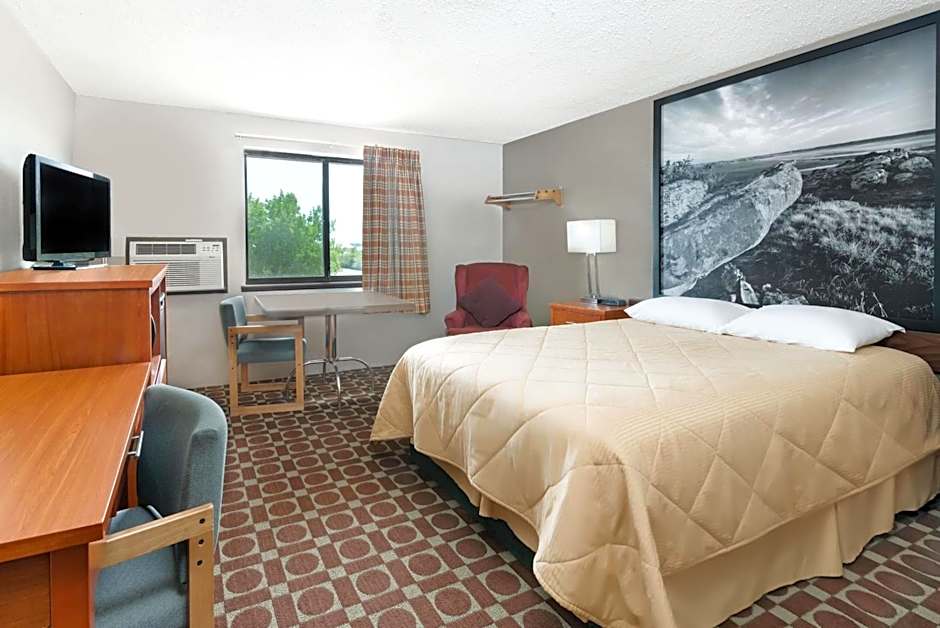 Super 8 by Wyndham Miles City