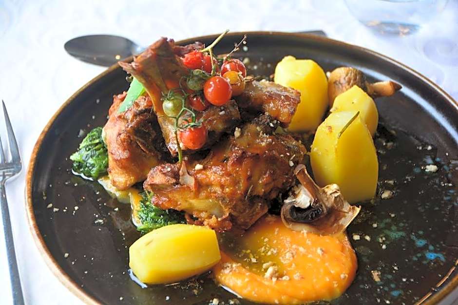 Belmonte Sinai Hotel