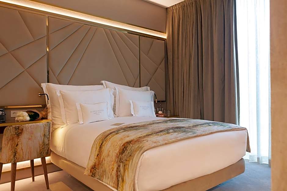 Wine & Books Lisboa Hotel