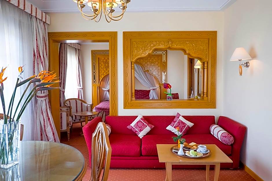 Medina Belisaire And Thalasso